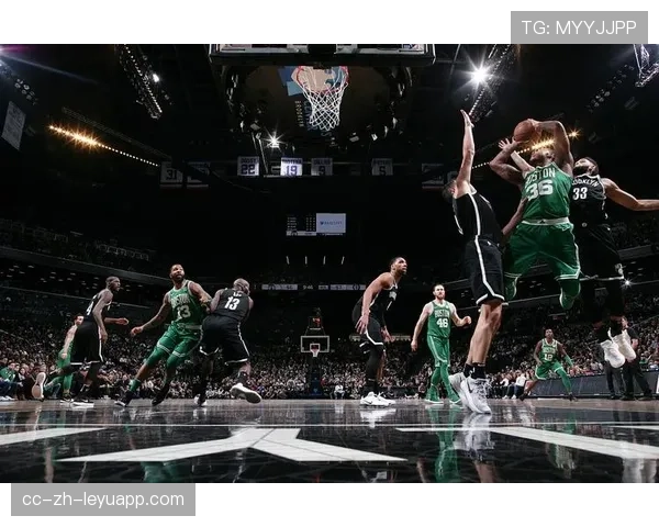 凯尔特人队“铁血”防守,捍卫荣誉——燃烧的篮球魂 凯尔特人队“铁血”防守,捍卫荣誉——燃烧的篮球魂
